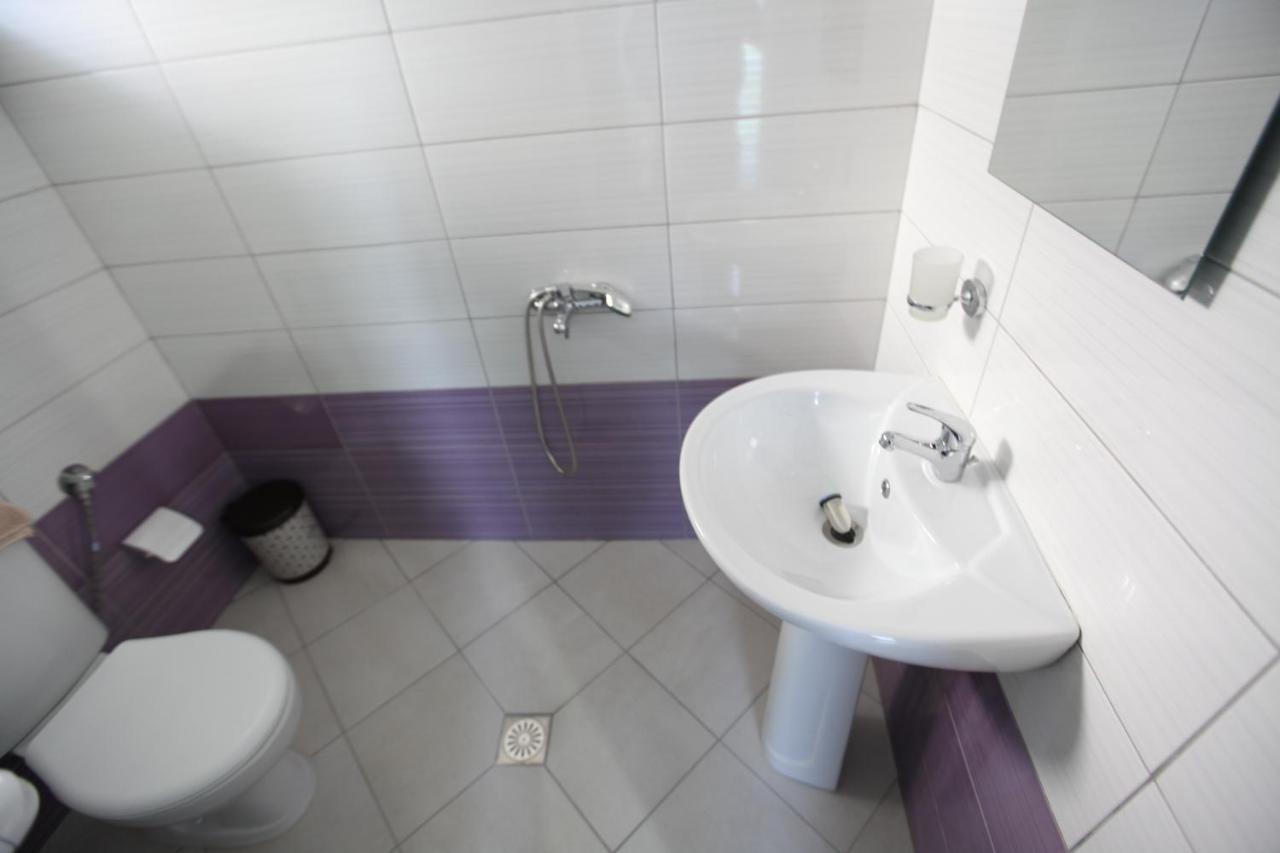 Vila Flavin 2 Ксамил Екстериор снимка